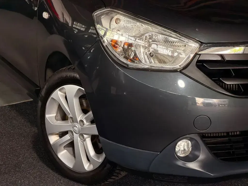 Gebraucht Dacia Lodgy Prestige 116 PS (85 kW) 2014 Grau Van / Kleinbus