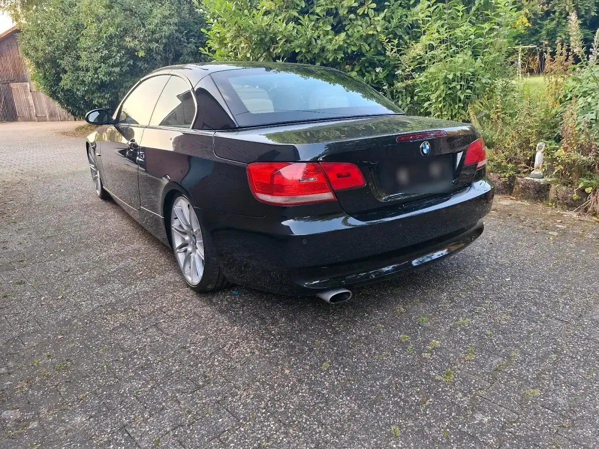 Używany BMW 320 Cabriolet 177 KM (130 kW) 2008 Czarny Kabriolet