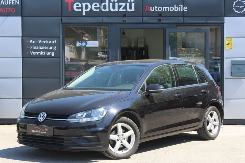 Schwarz Gebraucht 2018 VW Golf VII Limousine | 9.499 € (Superpreis) - Bild 1/4