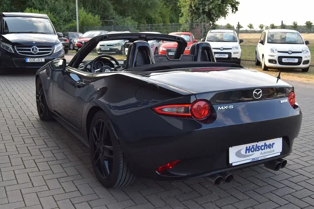 Gebraucht Mazda MX5 Sports-Line 131 PS (96 kW) 2016 Schwarz Cabrio