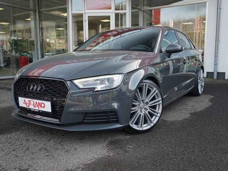 Gebraucht Audi A3 Comfort 150 PS (110 kW) 2019 Grau Limousine