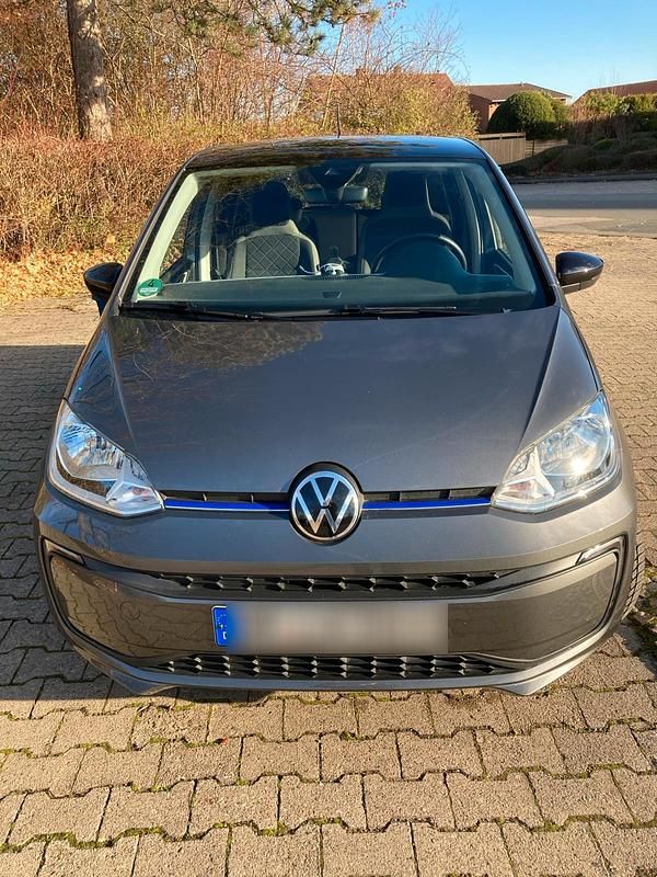 Grau Gebraucht 2022 VW e-up! Style Kleinwagen | 14.500 € (Guter Preis) - Bild 1/4