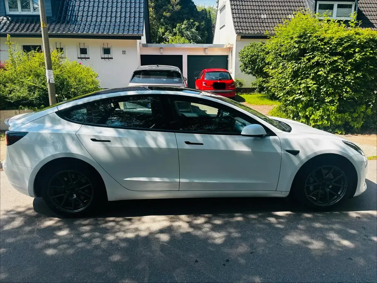 Gebraucht Tesla Model 3 Long Range AWD 366 kW (498 PS) 2023 Weiß Limousine