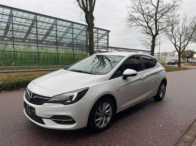 Gebraucht Opel Astra Edition 131 PS (96 kW) 2020 Weiß Kleinwagen