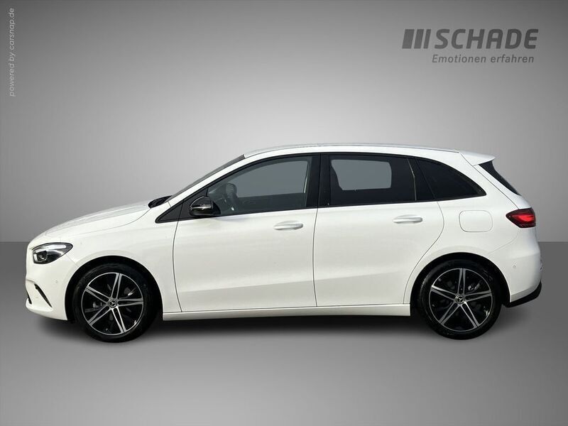 Gebraucht Mercedes B200 Progressive 163 PS (119 kW) 2023 Andere farbe Van / Kleinbus