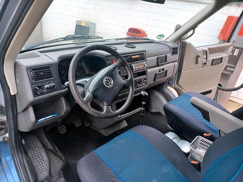 Gebraucht VW Transporter 88 PS (64 kW) 2002 Silber Van