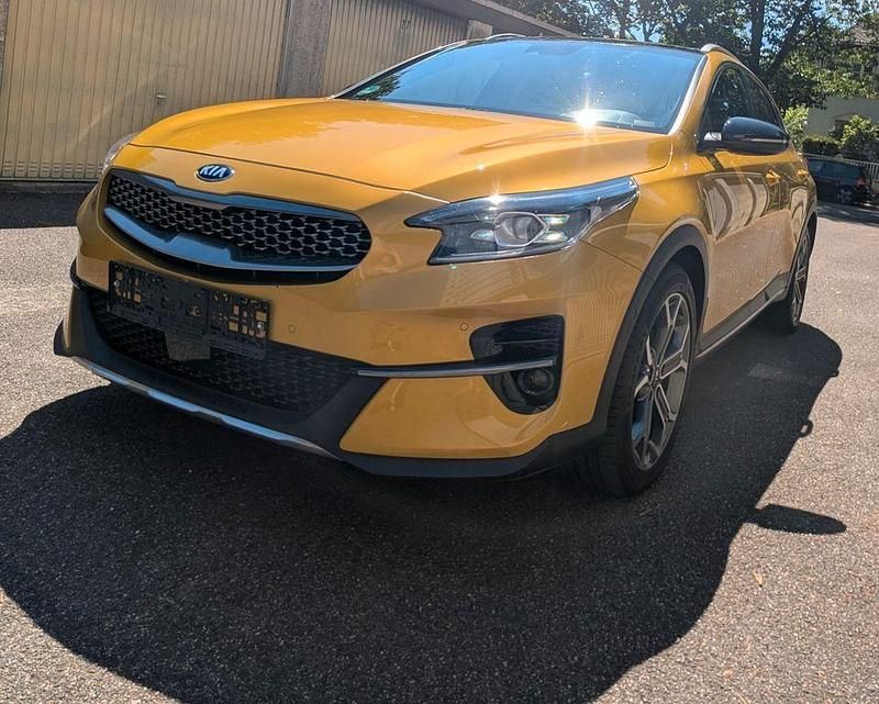 Gebraucht Kia XCeed Launch Edition 204 PS (150 kW) 2020 Gold SUV