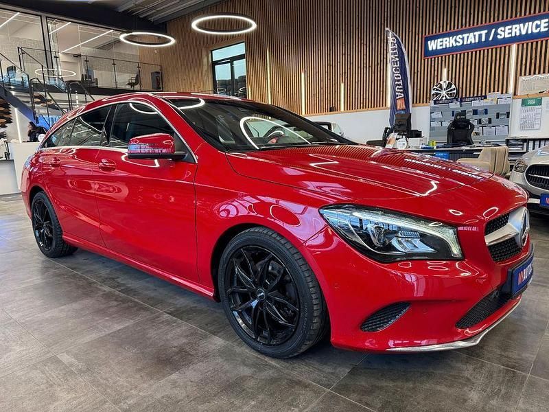 Gebraucht Mercedes CLA180 AMG 122 PS (89 kW) 2016 Rot Limousine