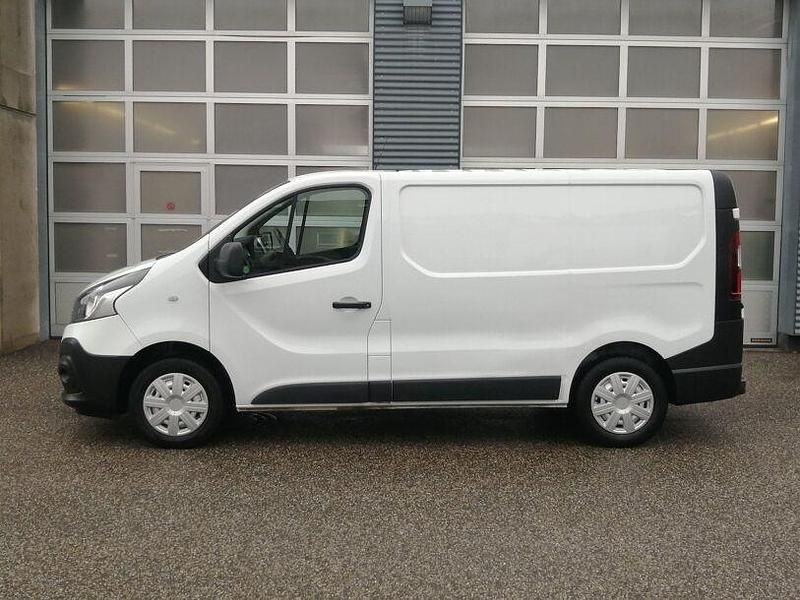 Gebraucht Renault Trafic Komfort 121 PS (88 kW) 2019 Weiss Van / Kleinbus