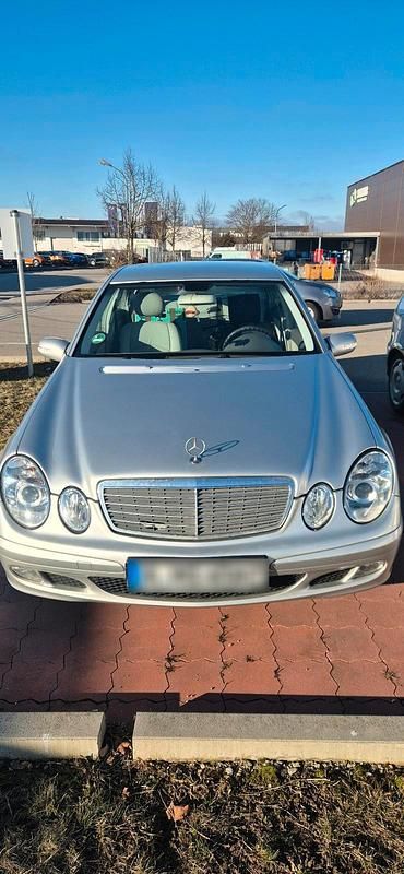 Gebraucht Mercedes 200 122 PS (89 kW) 2003 Silber Limousine