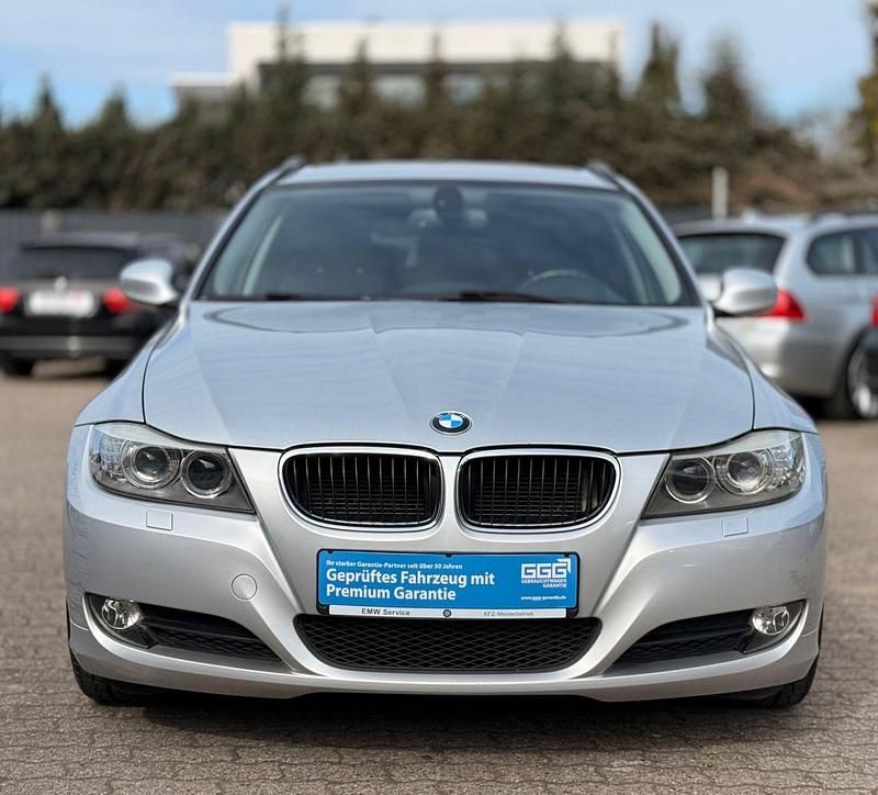 Gebraucht BMW 320 Comfort Edition 184 PS (135 kW) 2011 Silber Kombi