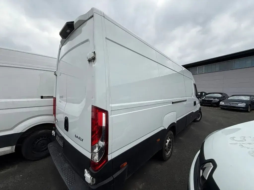 Gebraucht Iveco Daily 156 PS (114 kW) 2025 Weiß Van