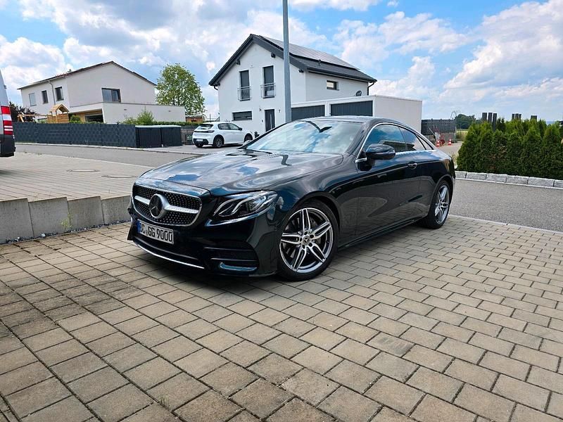 Grün Gebraucht 2017 Mercedes E200 Coupé | 29.999 € (Fairer Preis) - Bild 1/4