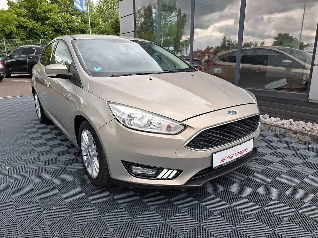 Gebraucht Ford Focus Business Edition 150 PS (110 kW) 2018 Silber Limousine