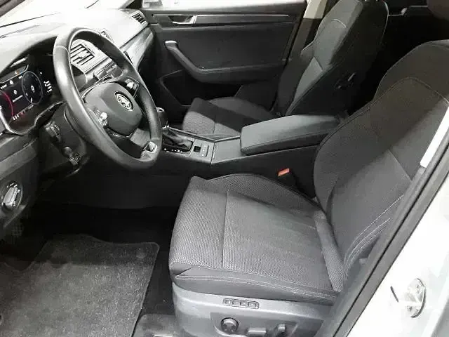 Gebraucht Skoda Superb Style 200 PS (147 kW) 2023 Silber Kombi