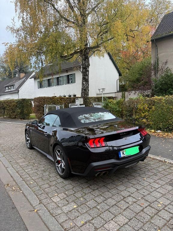 Gebraucht Ford Mustang GT 446 PS (328 kW) 2024 Schwarz Cabrio