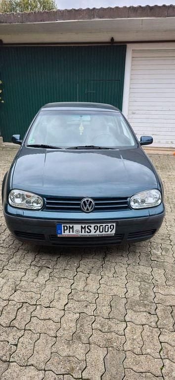 Grün Gebraucht 2001 VW Golf IV Kleinwagen | 1.150 € (Guter Preis) - Bild 1/4