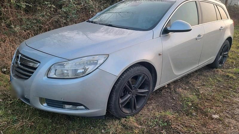 Gebraucht Opel Insignia 131 PS (96 kW) 2009 Silber Kombi