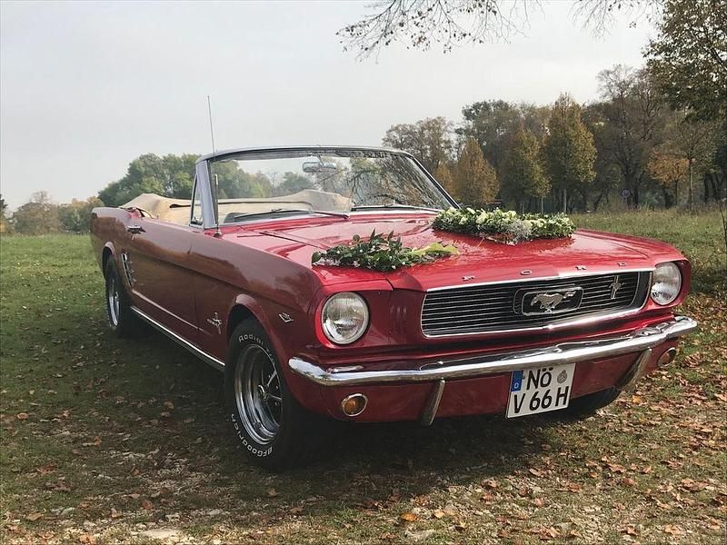 Gebraucht Ford Mustang 200 PS (147 kW) 1966 Rot Cabrio