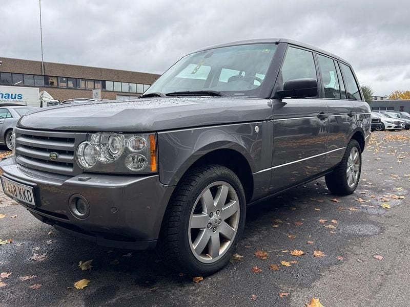 Grau Gebraucht 2008 Land Rover Range Rover Vogue SUV | 8.490 € (Superpreis) - Bild 1/4