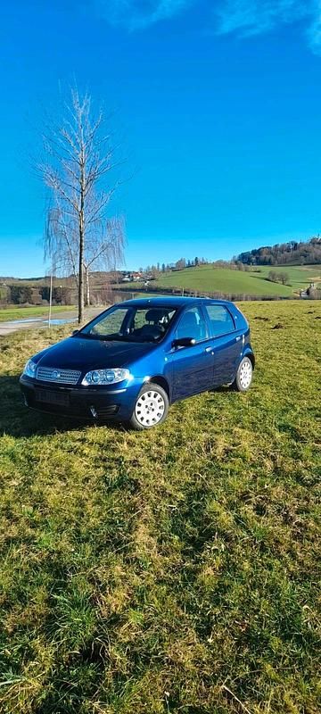 Blau Gebraucht 2009 Fiat Punto Kleinwagen | 1.850 € (Guter Preis) - Bild 1/4