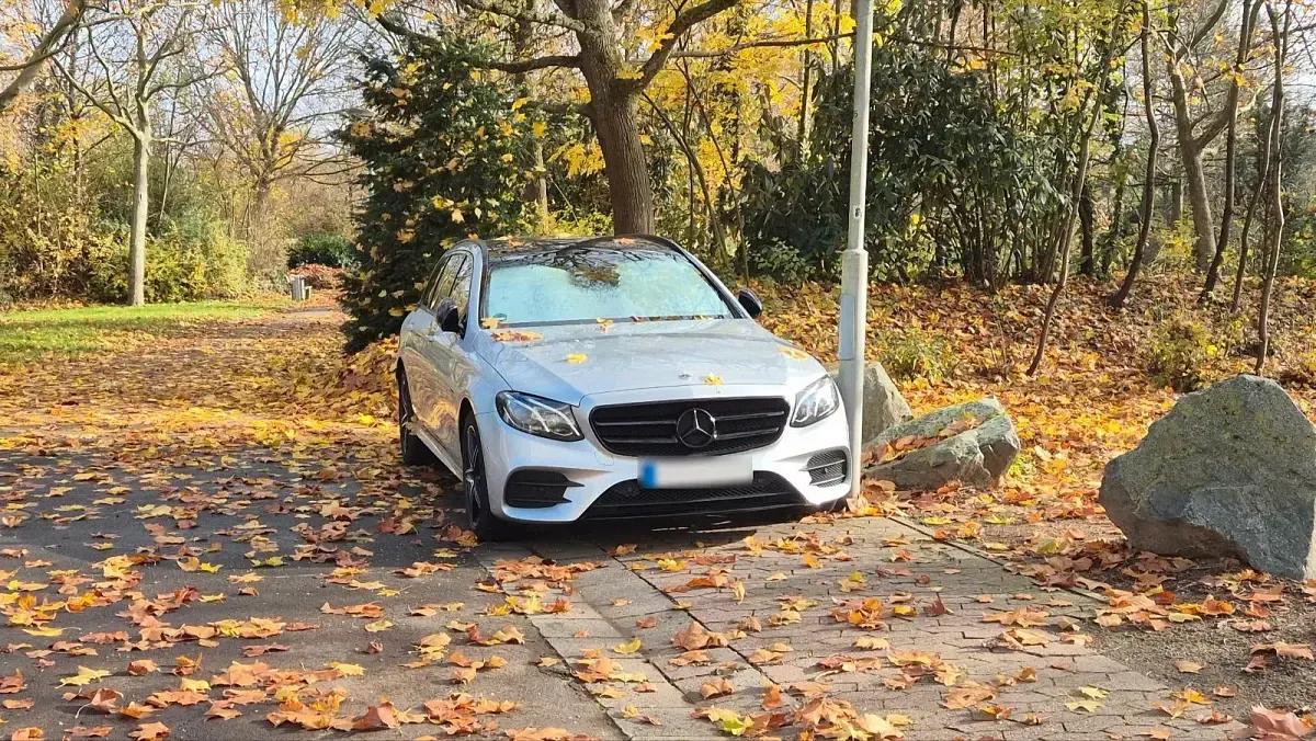 Gebraucht Mercedes E300 AMG 306 PS (225 kW) 2019 Silber Kombi