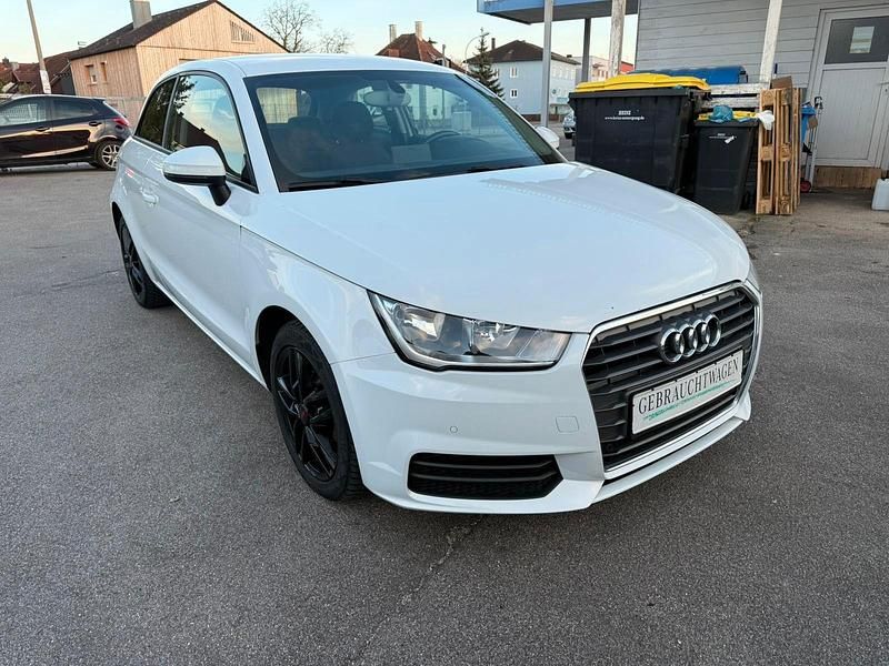 Gebraucht Audi A1 Basis 90 PS (66 kW) 2015 Weiß Kleinwagen