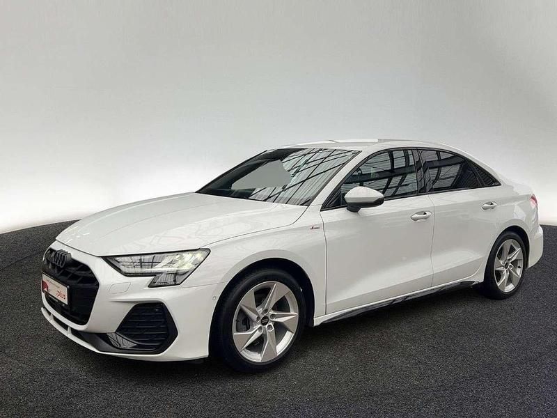 Gebraucht Audi A3 S-Line 150 PS (110 kW) 2025 Gletscherweiß metallic Limousine