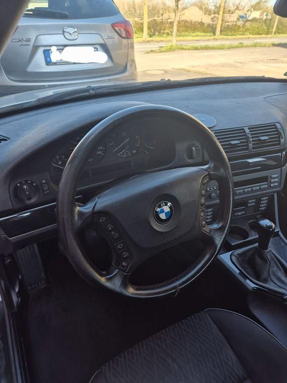 Gebraucht BMW 520 170 PS (125 kW) 2003 Silber Limousine