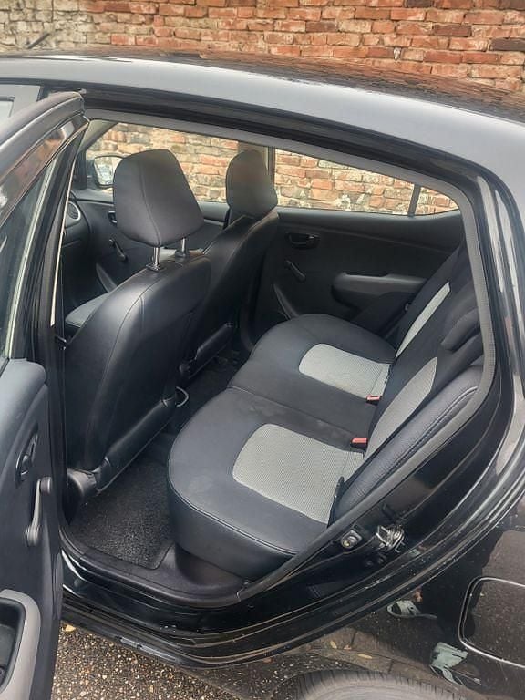 Schwarz Gebraucht 2009 Hyundai i10 Classic Kleinwagen | 2.000 € (Fairer Preis) - Bild 1/4