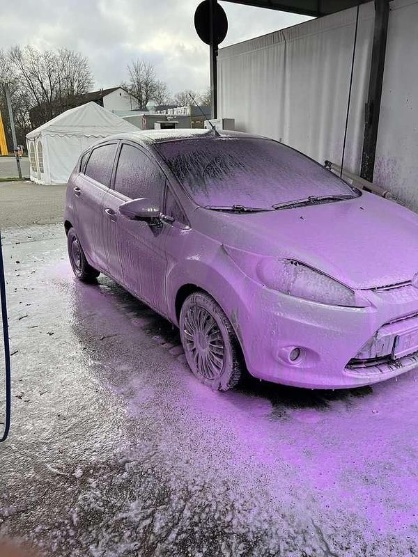 Gebraucht Ford Fiesta Trend 60 PS (44 kW) 2011 Kleinwagen