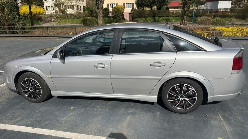 Gebraucht Opel Vectra GTS 211 PS (155 kW) 2004 Silber Limousine