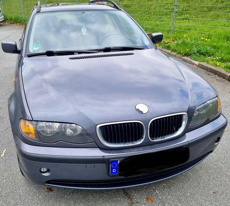 Gebraucht BMW 318 143 PS (105 kW) 2003 Grau Kombi