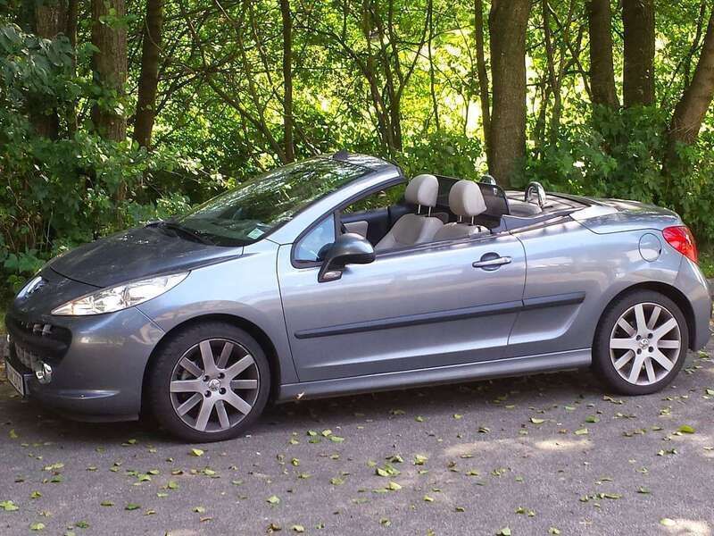 Grau Gebraucht 2007 Peugeot 207 Cabrio | 3.900 € (Etwas zu teuer) - Bild 1/4