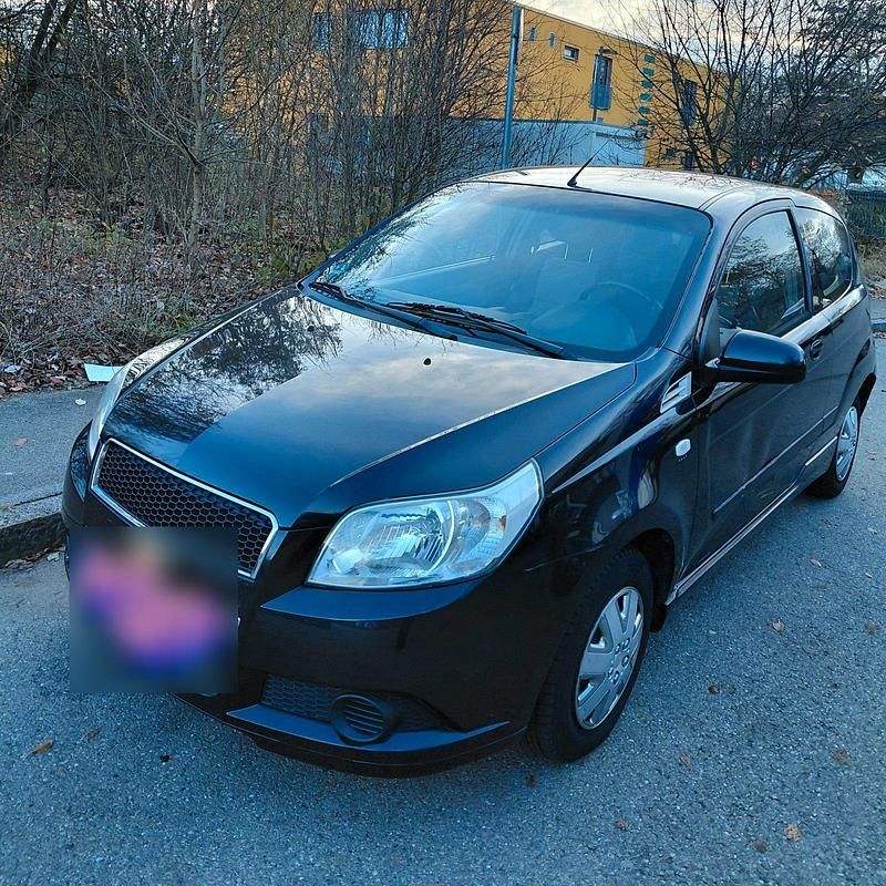 Używany Chevrolet Aveo 84 KM (61 kW) 2010 Czarny Sedan/Limuzyna