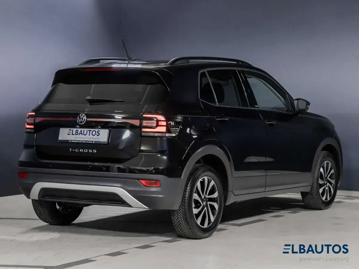 Gebraucht VW T-Cross Active 110 PS (80 kW) 2022 Deepblackperleffekt SUV