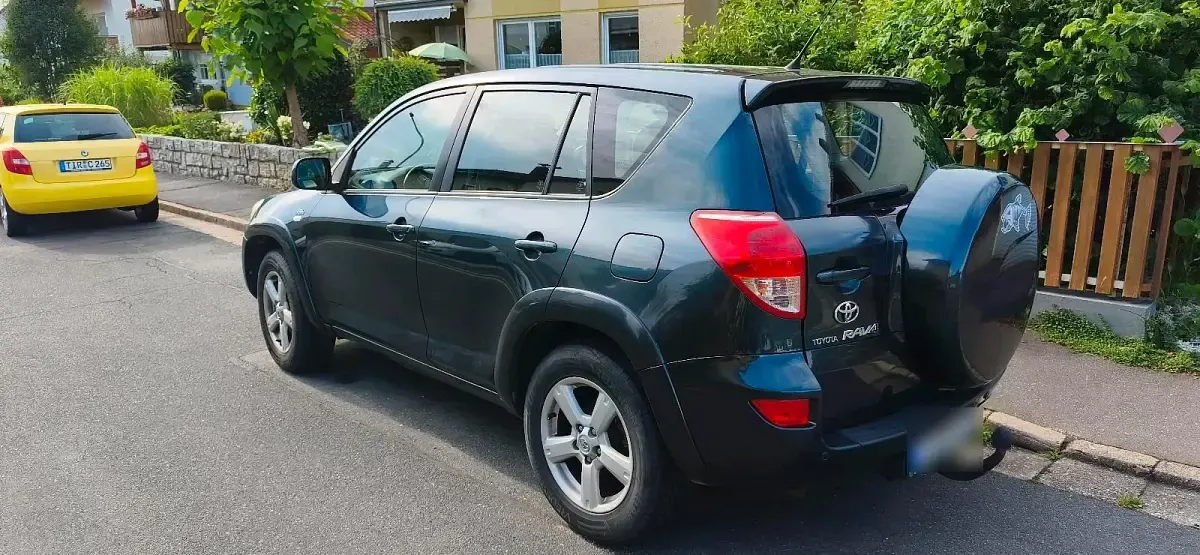 Gebraucht Toyota RAV4 177 PS (130 kW) 2006 Grün SUV