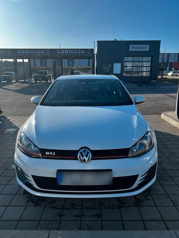 Gebraucht VW Golf VII GTI 220 PS (161 kW) 2014 Weiß Limousine
