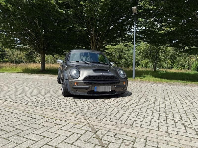 Grau Gebraucht 2005 Mini Cooper Kleinwagen | 3.850 € - Bild 1/4