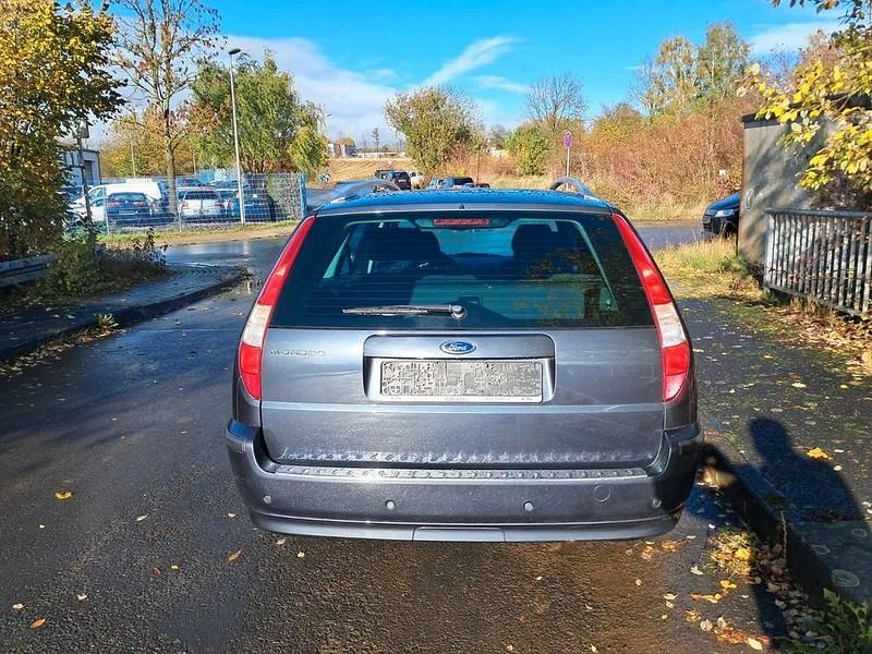 Gebraucht Ford Mondeo 125 PS (91 kW) 2007 Grau Limousine
