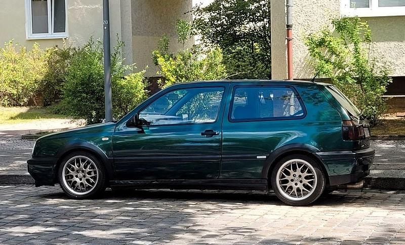 Grün Gebraucht 1996 VW Golf III Edition Limousine | 3.999 € (Fairer Preis) - Bild 1/4