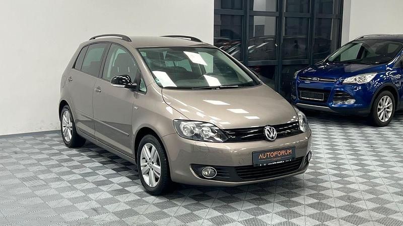 Gebraucht VW Golf Plus Cross Match 86 PS (63 kW) 2013 Braun Van / Kleinbus