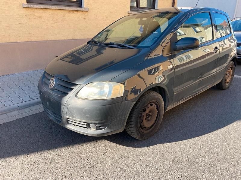 Schwarz Gebraucht 2009 VW Fox Kleinwagen | 249 € (Superpreis) - Bild 1/4