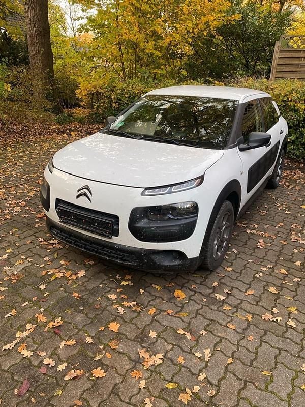 Weiß Gebraucht 2016 Citroën C4 Cactus PureTech Kleinwagen | 5.199 € (Guter Preis) - Bild 1/4