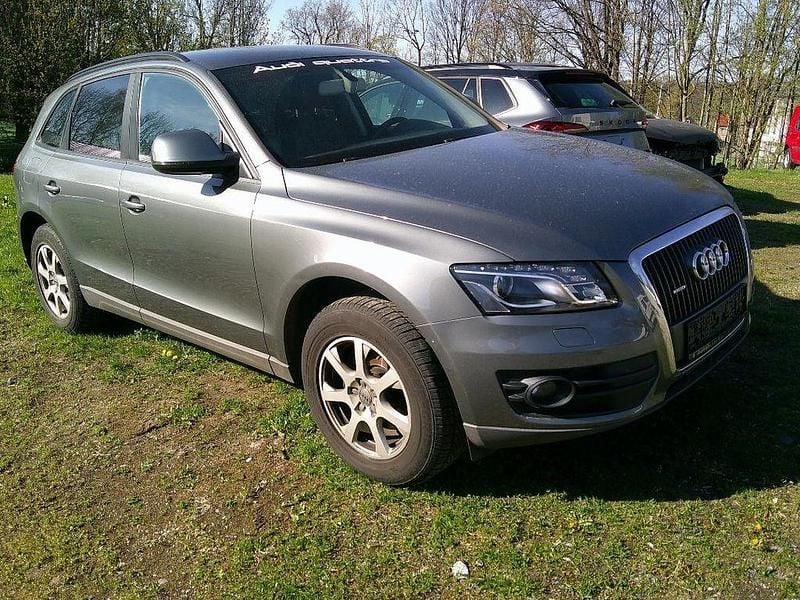 Gebraucht Audi Q5 179 PS (131 kW) 2012 Monsungrau metallic SUV