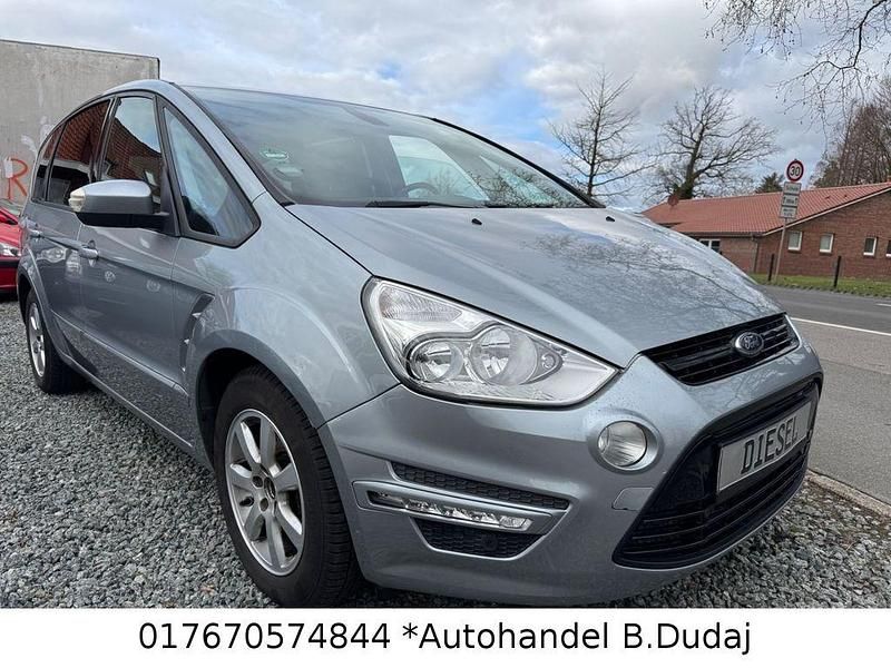 Gebraucht Ford S-MAX Trend 140 PS (102 kW) 2015 Grau Van / Kleinbus