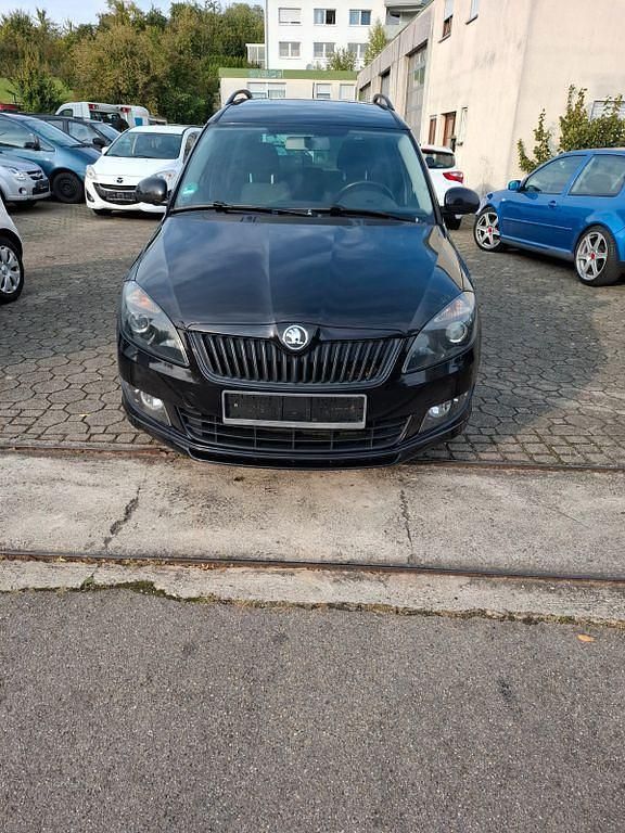 Schwarz Gebraucht 2013 Skoda Roomster Noire Van / Kleinbus | 2.850 € (Fairer Preis) - Bild 1/4