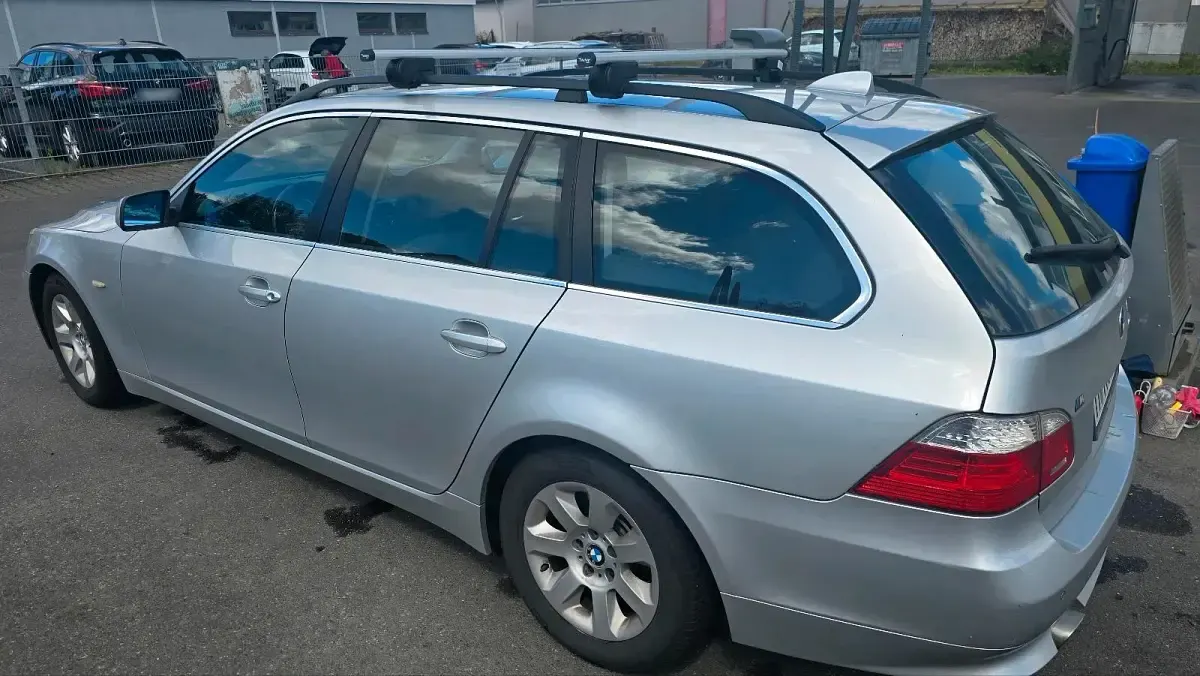 Gebraucht BMW 520 177 PS (130 kW) 2008 Silber Kombi