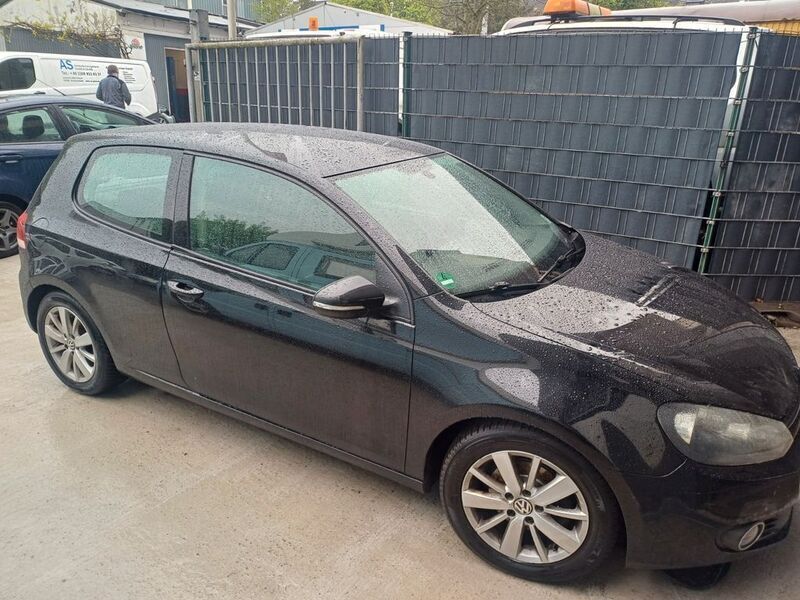 Schwarz Gebraucht 2012 VW Golf VII Move Limousine | 2.750 € (Superpreis) - Bild 1/4