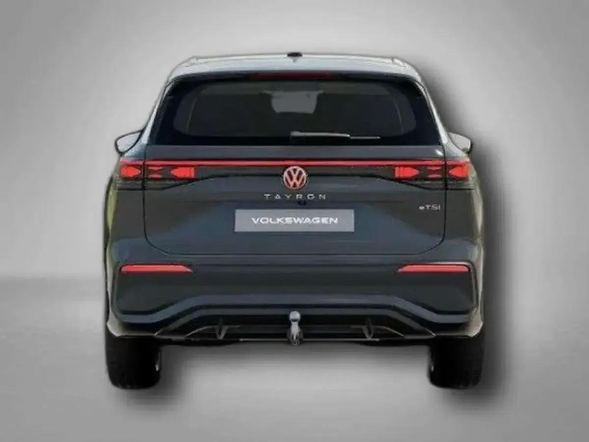 Gebraucht VW Tayron Life 150 PS (110 kW) 2025 Urano grau SUV